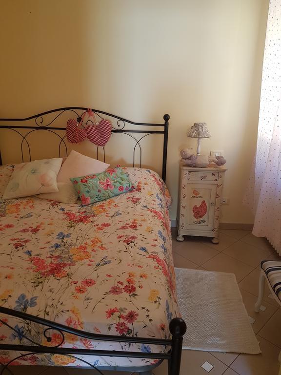 La Casa Di Pepe Apartment Пиетра Лигуре Екстериор снимка